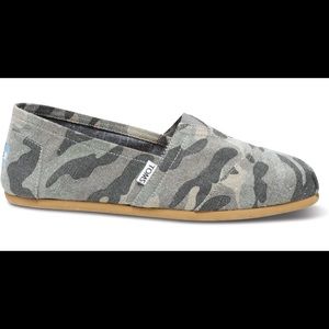 Camo Toms Men’s Shoes